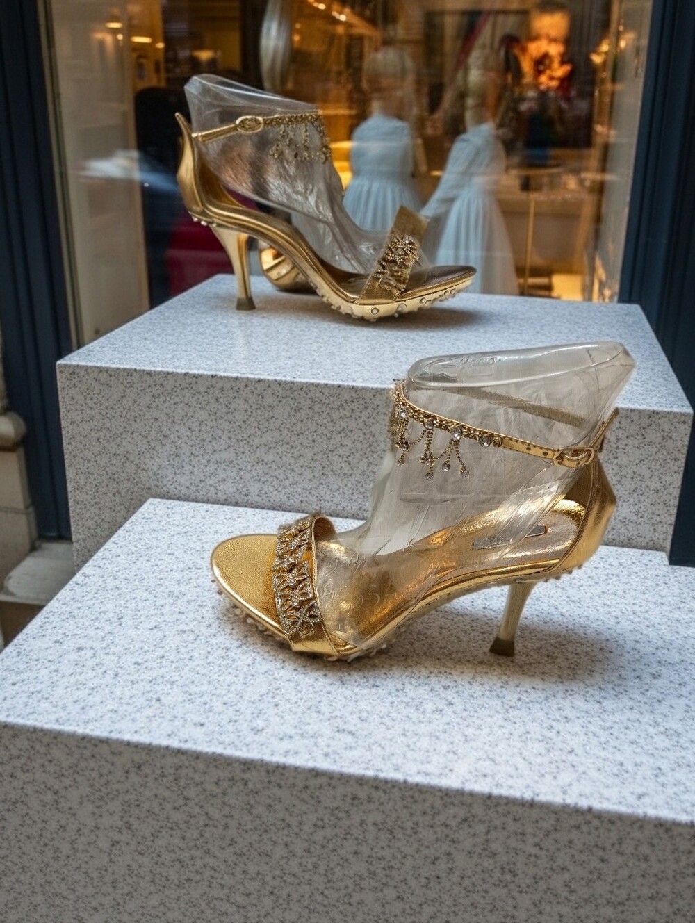 Celeste Gold Rhinestone Embellished Women's Evening Sandals Size 7
